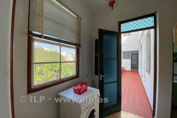  Villa/House for Sale, La Encarnación, Santa Cruz, La Palma - LP-SC95