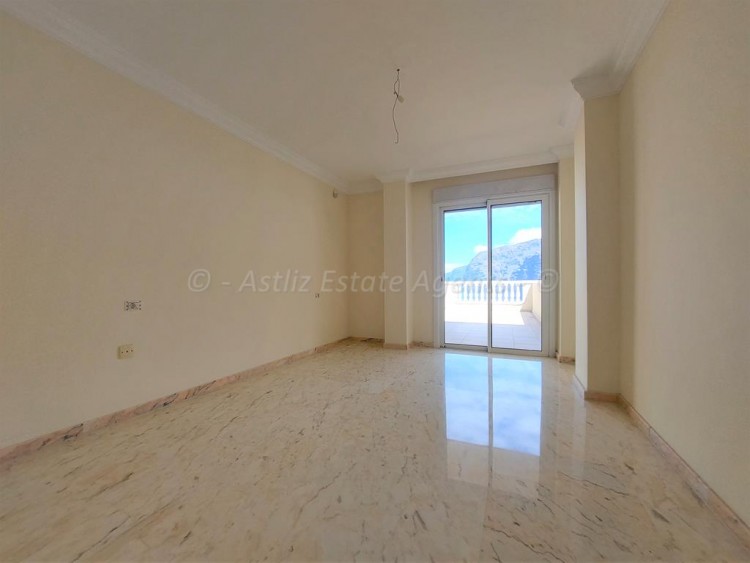 3 Bed  Flat / Apartment for Sale, Los Gigantes, Santiago Del Teide, Tenerife - AZ-1630 11