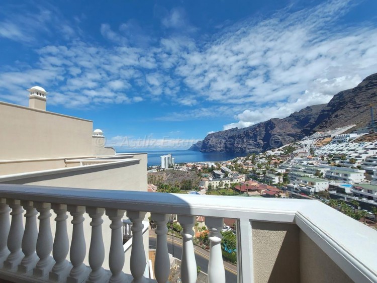 3 Bed  Flat / Apartment for Sale, Los Gigantes, Santiago Del Teide, Tenerife - AZ-1630 18