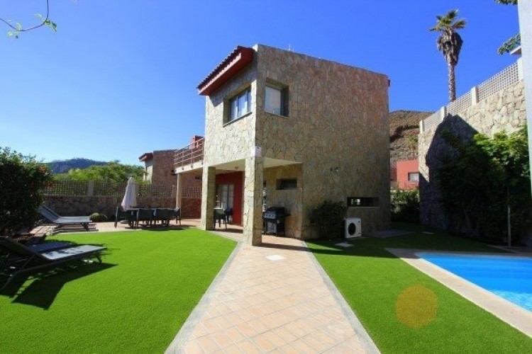 4 Bed  Villa/House for Sale, Mogan, LAS PALMAS, Gran Canaria - BH-10752-AC-MV-2912 1