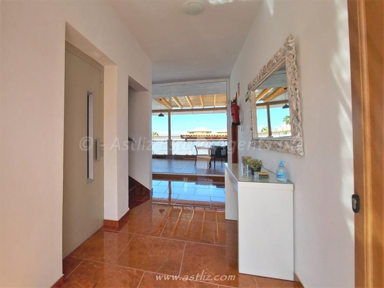 4 Bed  Villa/House for Sale, Playa Paraiso, Costa Adeje, Tenerife - AZ-1646 13