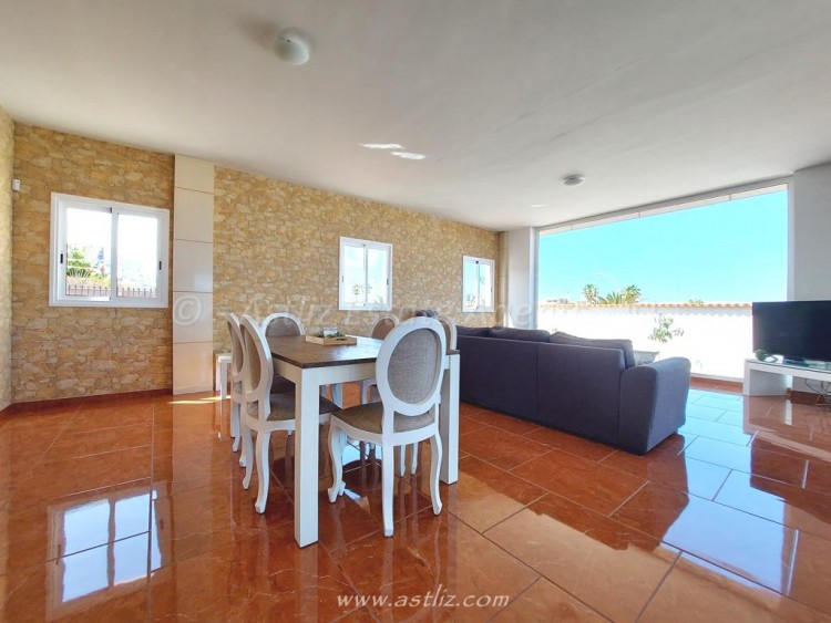 4 Bed  Villa/House for Sale, Playa Paraiso, Costa Adeje, Tenerife - AZ-1646 9