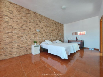 4 Bed  Villa/House for Sale, Playa Paraiso, Costa Adeje, Tenerife - AZ-1646
