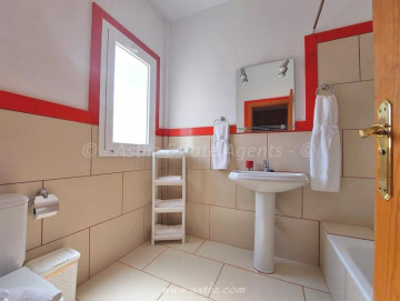4 Bed  Villa/House for Sale, Playa Paraiso, Costa Adeje, Tenerife - AZ-1646