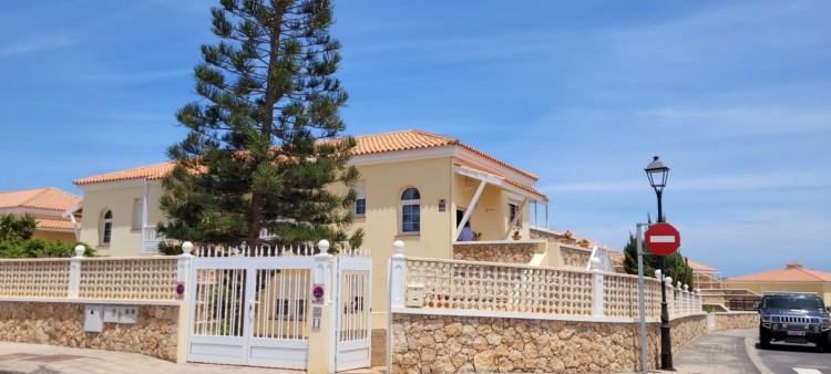 4 Bed  Villa/House for Sale, Puerto del Rosario, LAS PALMAS, Fuerteventura - BH-10916-AC-2912 1