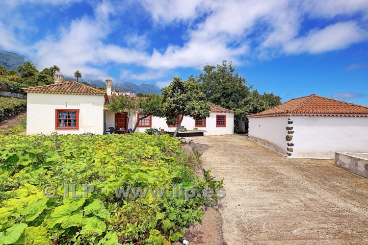 4 Bed  Villa/House for Sale, Las Ledas, Breña Alta, La Palma - LP-BA82 4