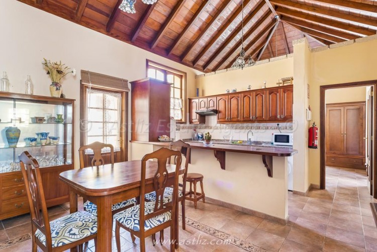 4 Bed  Villa/House for Sale, Granadilla, Granadilla De Abona, Tenerife - AZ-1663 3