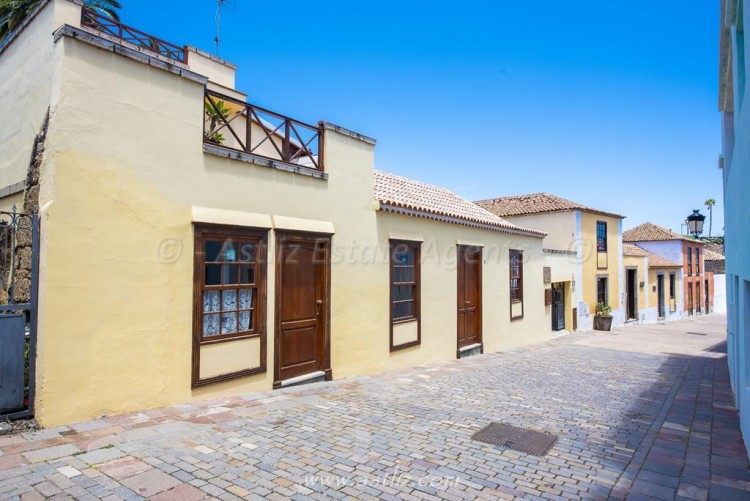 4 Bed  Villa/House for Sale, Granadilla De Abona, Tenerife - AZ-1663 9