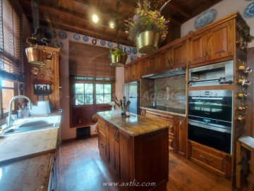 6 Bed  Villa/House for Sale, Icod De Los Vinos, Tenerife - AZ-1678