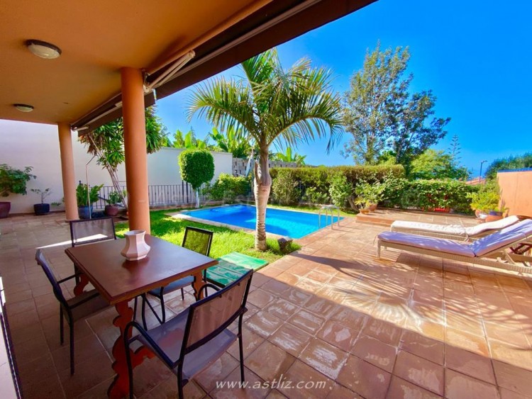 4 Bed  Villa/House for Sale, Playa De La Arena, Santiago Del Teide, Tenerife - AZ-1686 3