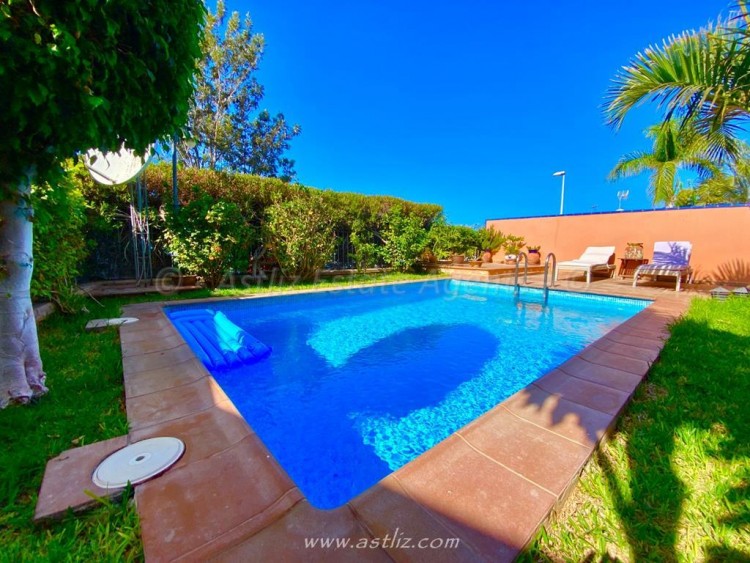 4 Bed  Villa/House for Sale, Playa De La Arena, Santiago Del Teide, Tenerife - AZ-1686 6
