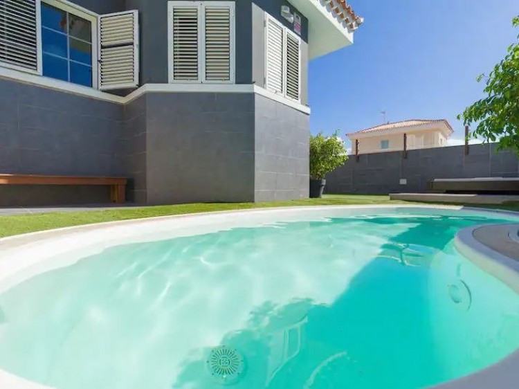 5 Bed  Villa/House for Sale, San Bartolome de Tirajana, LAS PALMAS, Gran Canaria - BH-11114-MV-2912 1