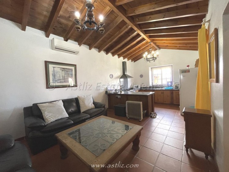2 Bed  Villa/House for Sale, Chiguergue, Guia De Isora, Tenerife - AZ-1700 13