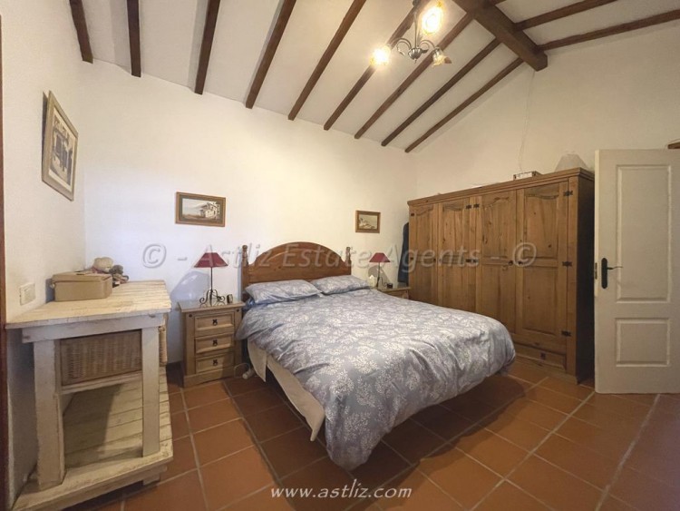 2 Bed  Villa/House for Sale, Chiguergue, Guia De Isora, Tenerife - AZ-1700 2