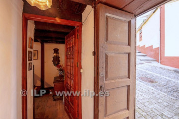 3 Bed  Villa/House for Sale, In the historic center, Santa Cruz, La Palma - LP-SC102