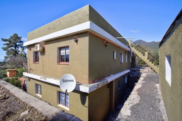 6 Bed  Villa/House for Sale, La Rosa, El Paso, La Palma - LP-E743