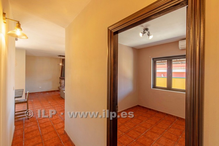 3 Bed  Villa/House for Sale, La Rosa, El Paso, La Palma - LP-E746 19