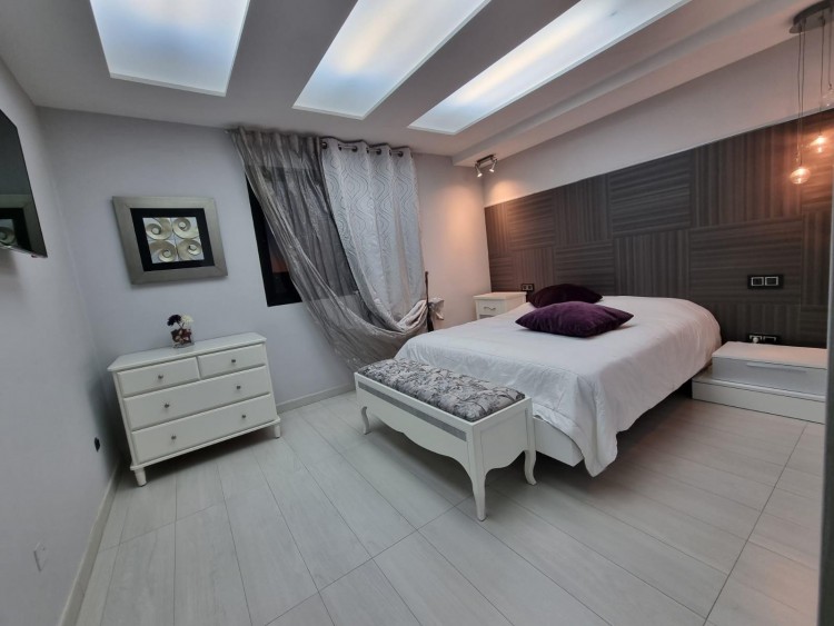 4 Bed  Villa/House for Sale, San Bartolome de Tirajana, LAS PALMAS, Gran Canaria - BH-I11225-YOS-2912 9