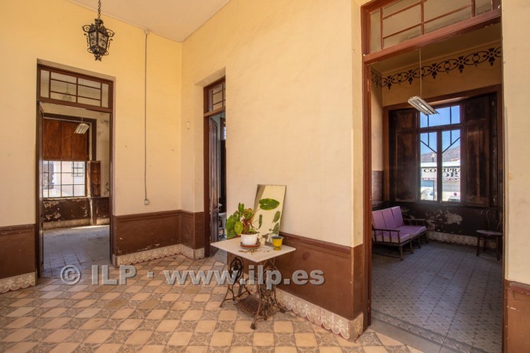 9 Bed  Villa/House for Sale, In the urban area, El Paso, La Palma - LP-E750 19