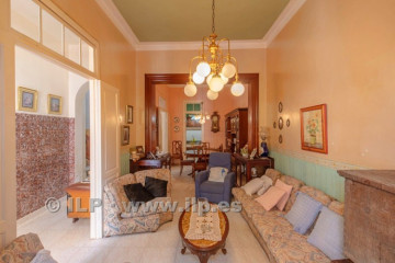 5 Bed  Villa/House for Sale, In the urban area, Tazacorte, La Palma - LP-Ta141