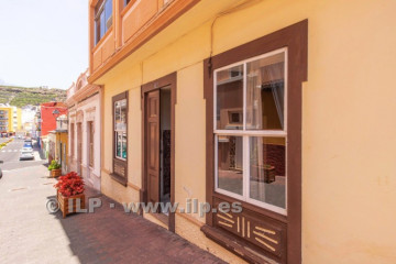 5 Bed  Villa/House for Sale, In the urban area, Tazacorte, La Palma - LP-Ta141