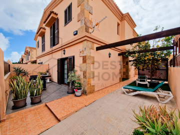 3 Bed  Villa/House for Sale, Puerto del Rosario, Las Palmas, Fuerteventura - DH-VPTCAPRHOND63-0523