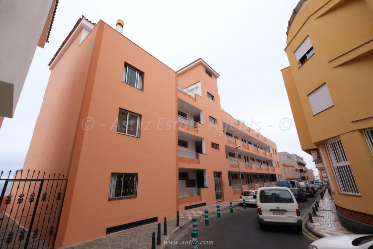 1 Bed  Flat / Apartment for Sale, Puerto De Santiago, Santiago Del Teide, Tenerife - AZ-1717 1