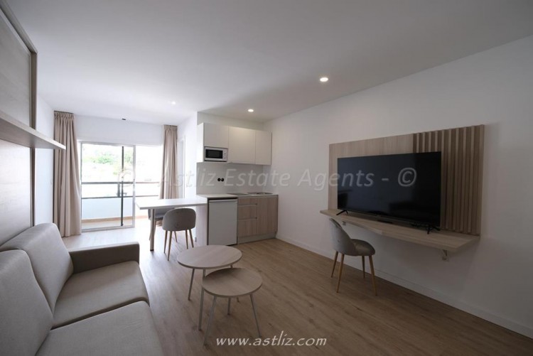 1 Bed  Flat / Apartment for Sale, Puerto De La Cruz, Tenerife - AZ-1719 7