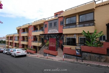 1 Bed  Flat / Apartment for Sale, Puerto De La Cruz, Tenerife - AZ-1719