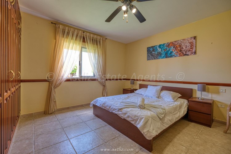1 Bed  Flat / Apartment for Sale, Playa De La Arena, Santiago Del Teide, Tenerife - AZ-1721 2