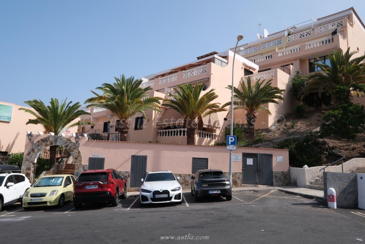 2 Bed  Flat / Apartment for Sale, San Eugenio Alto, Adeje, Tenerife - AZ-1725 1