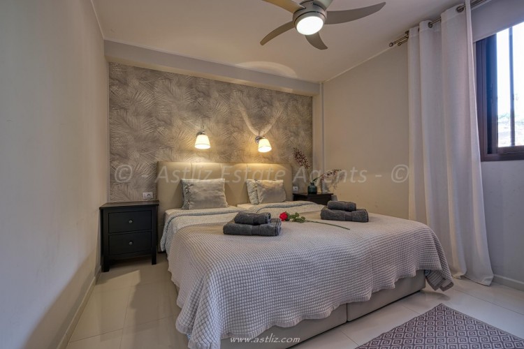 2 Bed  Flat / Apartment for Sale, San Eugenio Alto, Adeje, Tenerife - AZ-1725 2