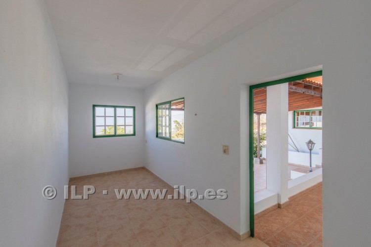4 Bed  Villa/House for Sale, Tajuya, El Paso, La Palma - LP-E765 14