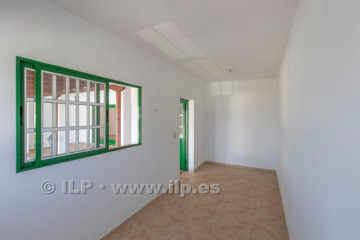 4 Bed  Villa/House for Sale, Tajuya, El Paso, La Palma - LP-E765