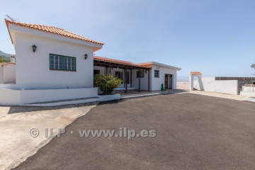 4 Bed  Villa/House for Sale, Tajuya, El Paso, La Palma - LP-E765