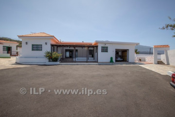 4 Bed  Villa/House for Sale, Tajuya, El Paso, La Palma - LP-E765