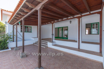 4 Bed  Villa/House for Sale, Tajuya, El Paso, La Palma - LP-E765
