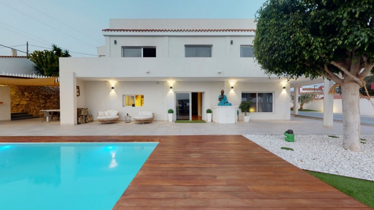6 Bed  Villa/House for Sale, San Bartolome de Tirajana, LAS PALMAS, Gran Canaria - BH-11056-BF-2912 1