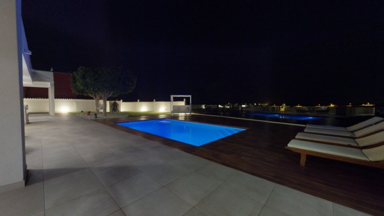 6 Bed  Villa/House for Sale, San Bartolome de Tirajana, LAS PALMAS, Gran Canaria - BH-11056-BF-2912 4