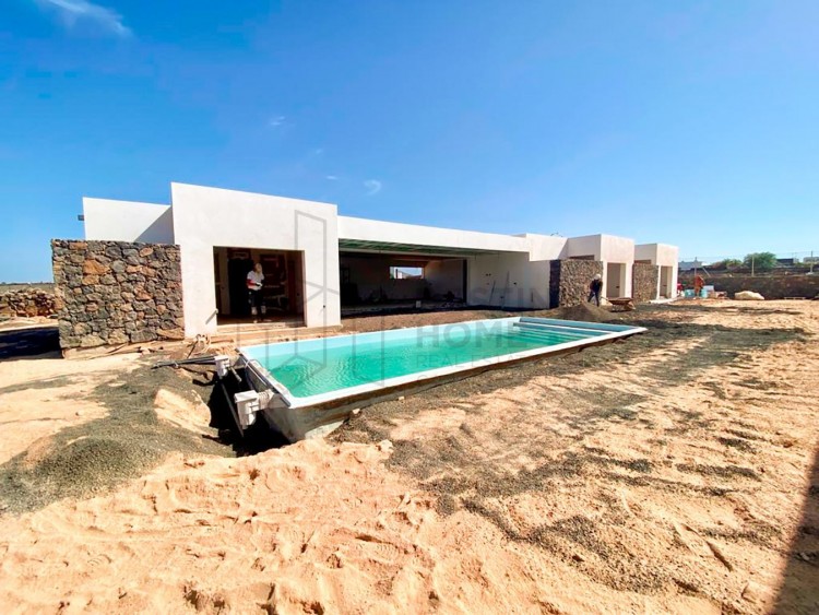 4 Bed  Villa/House for Sale, Lajares, Las Palmas, Fuerteventura - DH-XVLAJOCA42-0723 2