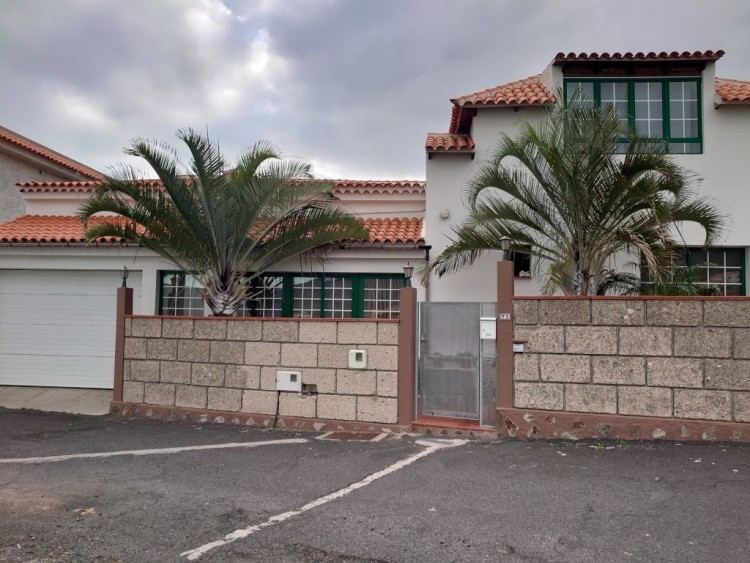 4 Bed  Villa/House for Sale, Candelaria, Santa Cruz de Tenerife, Tenerife - PR-CHA0112VRS 3