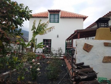 4 Bed  Villa/House for Sale, Candelaria, Santa Cruz de Tenerife, Tenerife - PR-CHA0112VRS