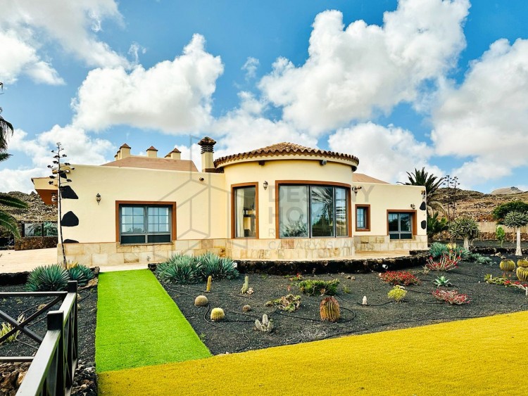 4 Bed  Villa/House for Sale, Villaverde, Las Palmas, Fuerteventura - DH-XVVOLITEMA44-0723 2