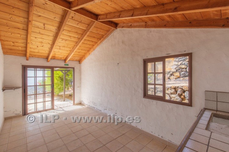 8 Bed  Villa/House for Sale, Las Manchas, Los Llanos, La Palma - LP-L642 11
