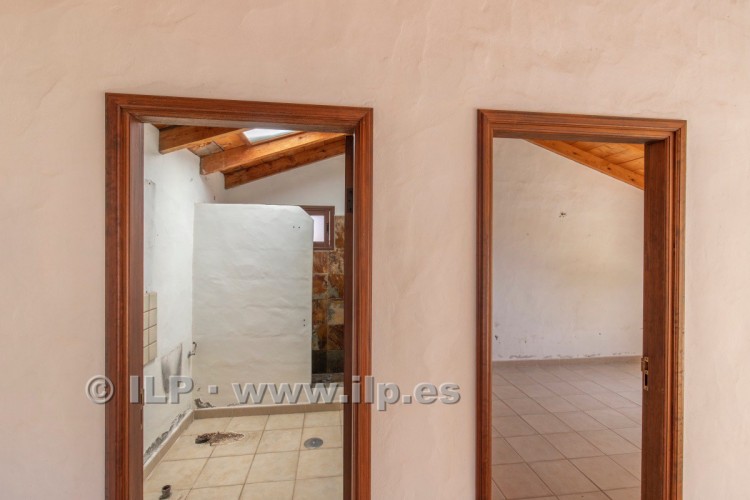 8 Bed  Villa/House for Sale, Las Manchas, Los Llanos, La Palma - LP-L642 16