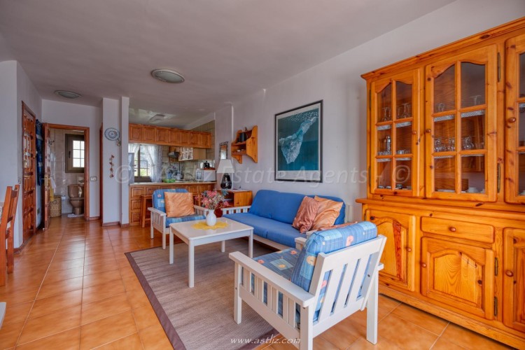 2 Bed  Flat / Apartment for Sale, El Varadero, Guia De Isora, Tenerife - AZ-1735 15