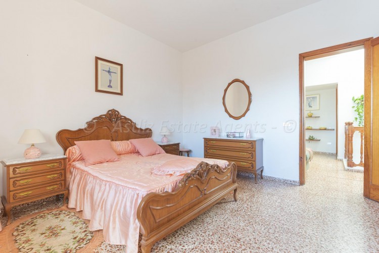 4 Bed  Villa/House for Sale, Puerto De Santiago, Santiago Del Teide, Tenerife - AZ-1737 2