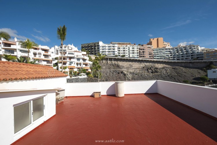 4 Bed  Villa/House for Sale, Puerto De Santiago, Santiago Del Teide, Tenerife - AZ-1737 5