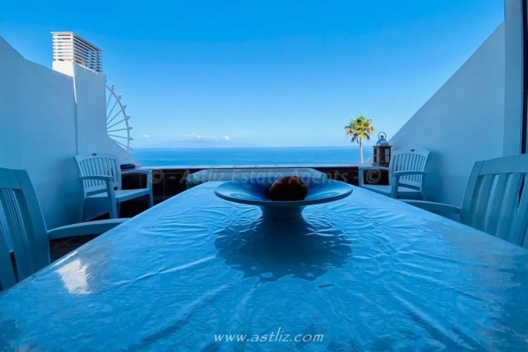 2 Bed  Flat / Apartment for Sale, Los Gigantes, Santiago Del Teide, Tenerife - AZ-1738 17