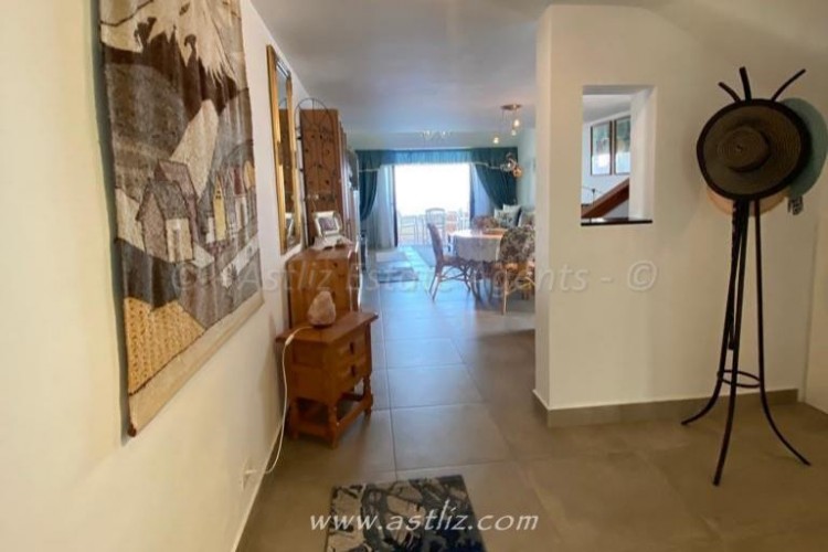 2 Bed  Flat / Apartment for Sale, Los Gigantes, Santiago Del Teide, Tenerife - AZ-1738 7
